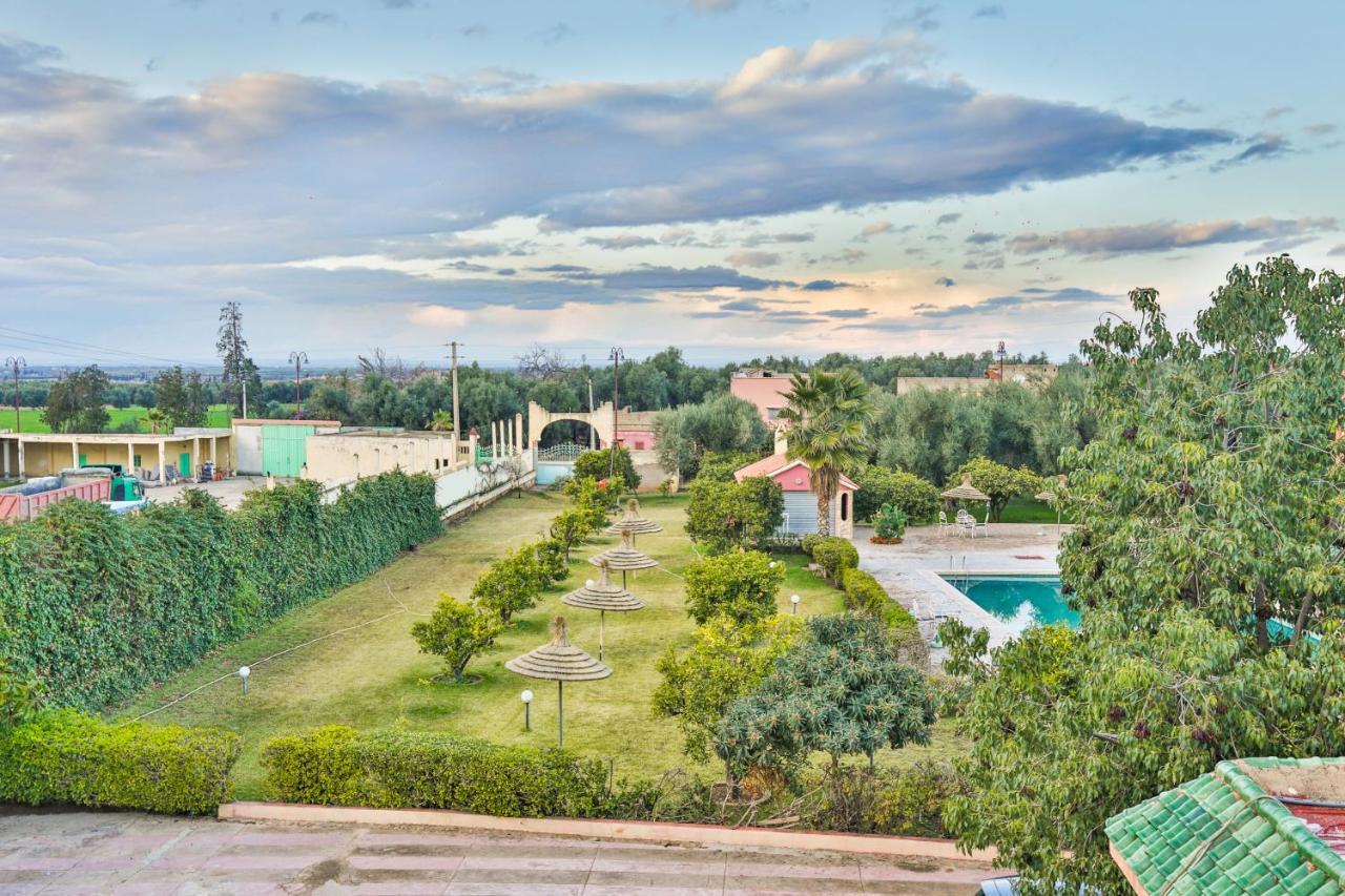 Complexe El Bassatine Hotell Béni Mellal Exteriör bild
